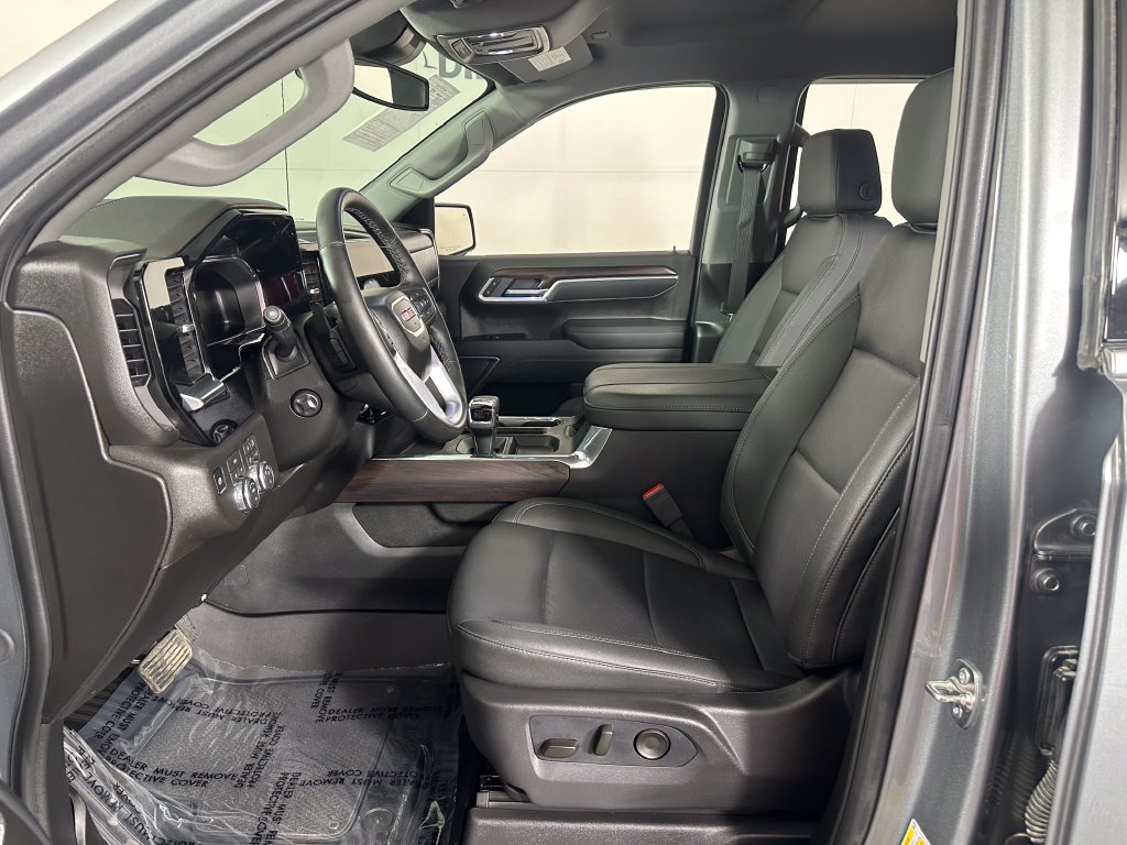 Used 2026 GMC Sierra 1500 SLT w/ SLT Convenience Package AWD/4WD image 15