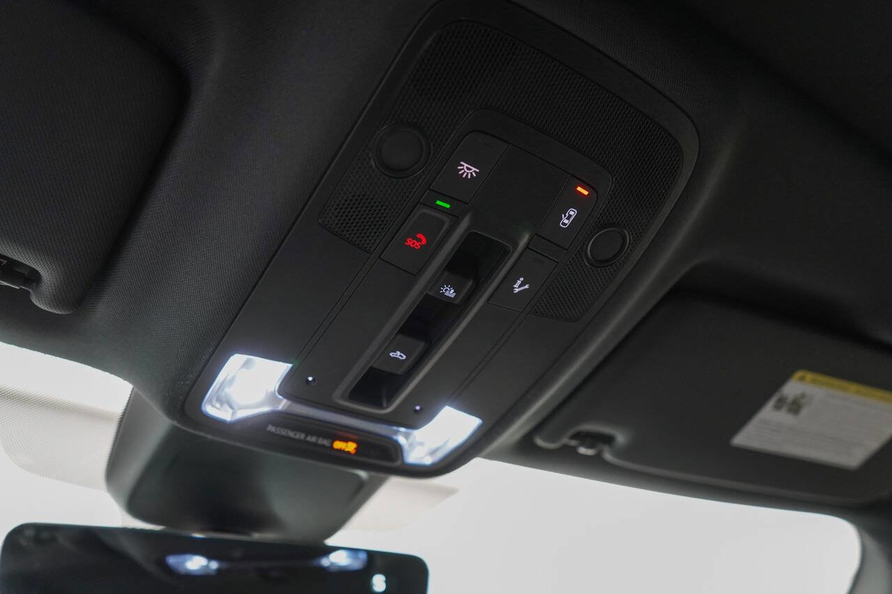 Used 2024 Audi Q3 2.0T Premium Plus w/ Premium Plus Package image 59