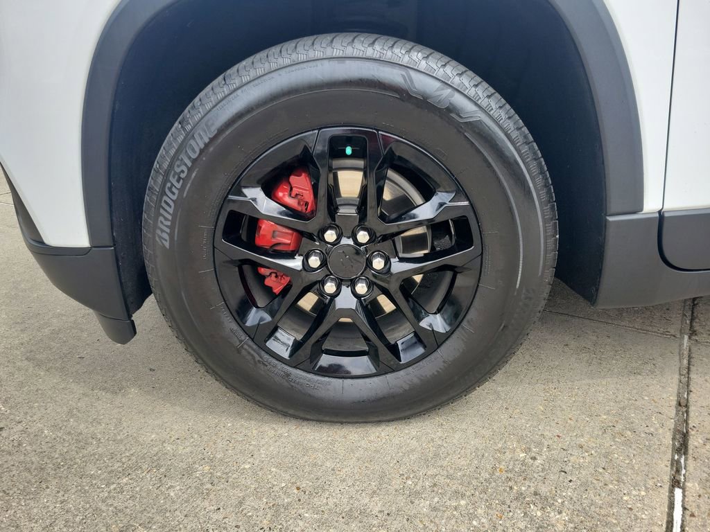 Used 2020 Chevrolet Traverse LS w/ LPO, Blackout Package image 29