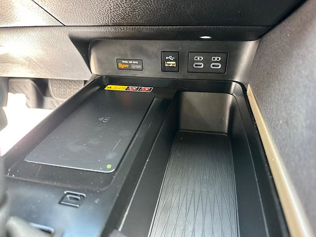 Certified 2025 Toyota Camry LE image 28