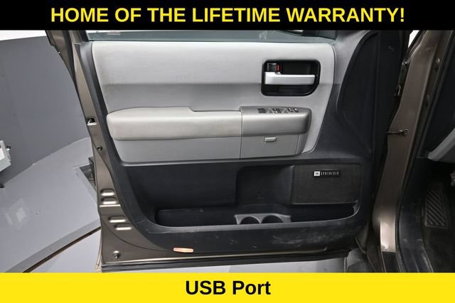 Used 2015 Toyota Sequoia Limited AWD/4WD image 11