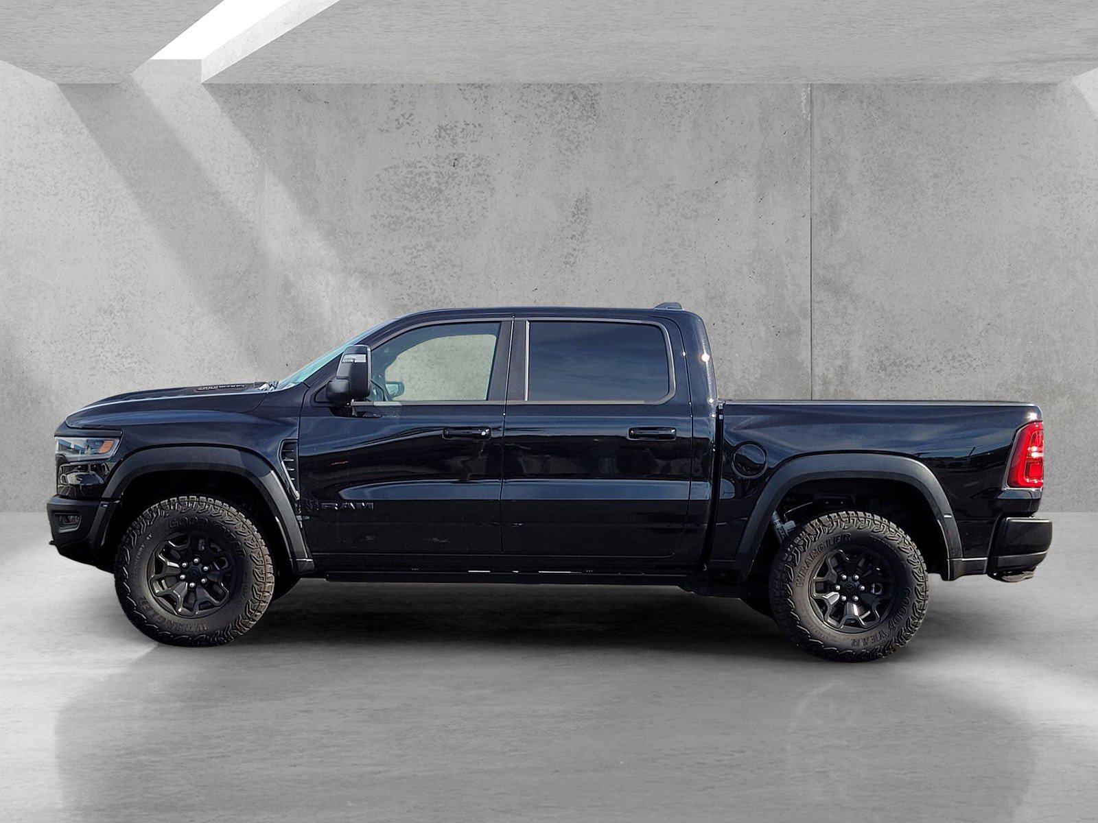 Used 2025 RAM 1500 RHO w/ RHO Level 1 Equipment Group image 7