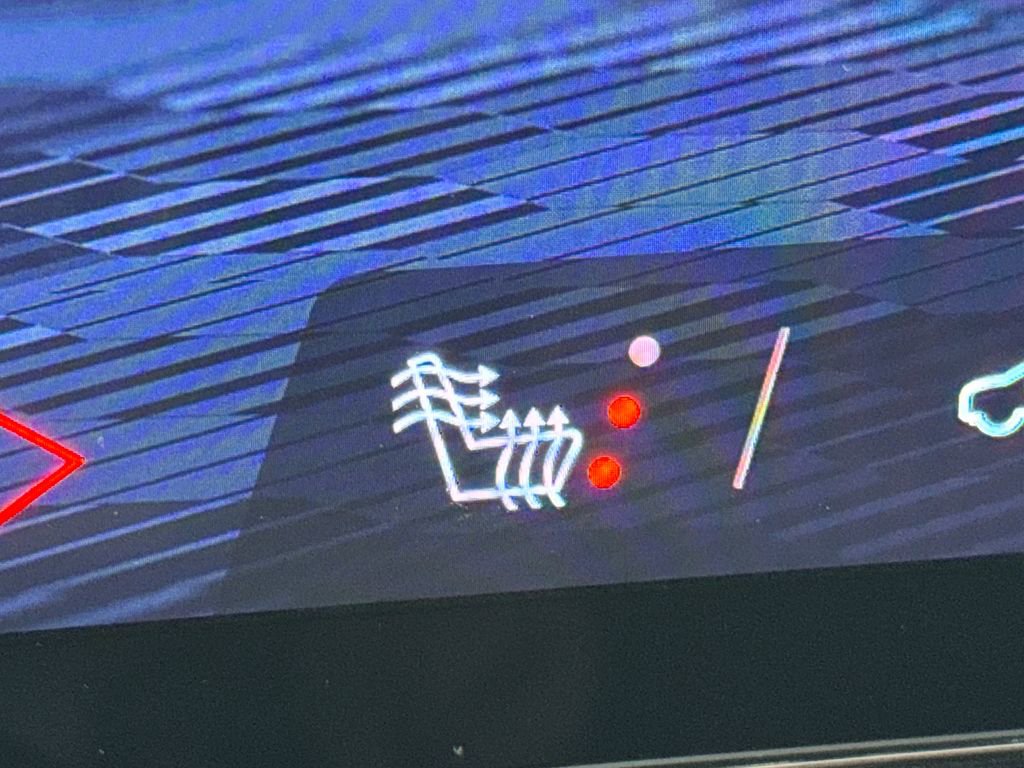 Used 2024 Chevrolet Blazer EV LT image 33