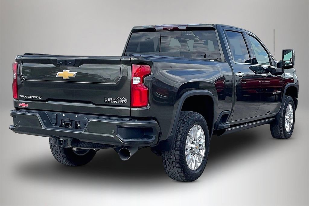 Used 2023 Chevrolet Silverado 3500 High Country w/ Z71 Off-Road Package AWD/4WD image 5