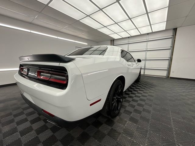 Used 2018 Dodge Challenger SXT w/ Blacktop Package image 20