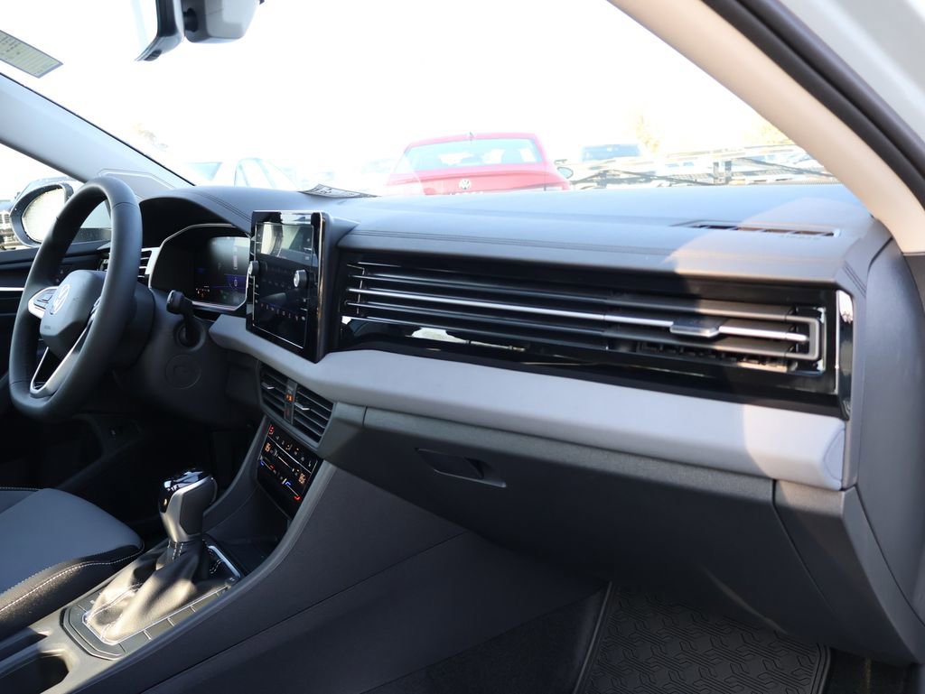 New 2026 Volkswagen Jetta SE image 12