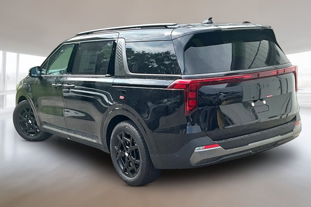 New 2027 Kia Carnival SX FWD image 3