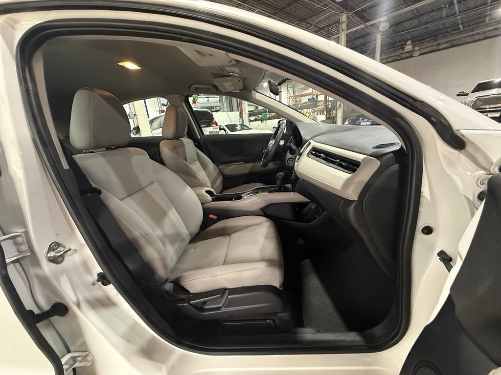 Used 2020 Honda HR-V LX image 22