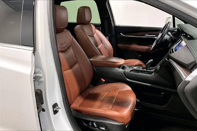 Used 2020 Cadillac XT5 Premium Luxury AWD/4WD image 38