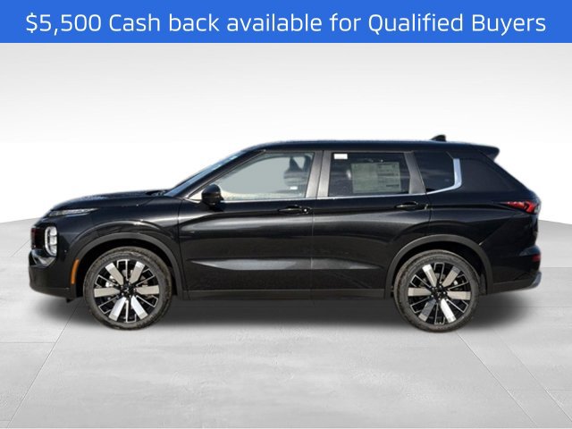 New 2026 Mitsubishi Outlander SE FWD image 2