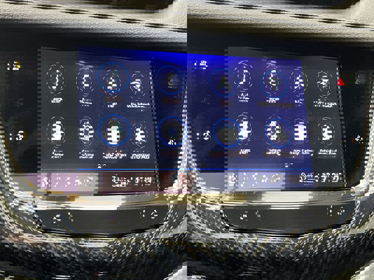 Certified 2025 Cadillac XT6 Premium Luxury image 22