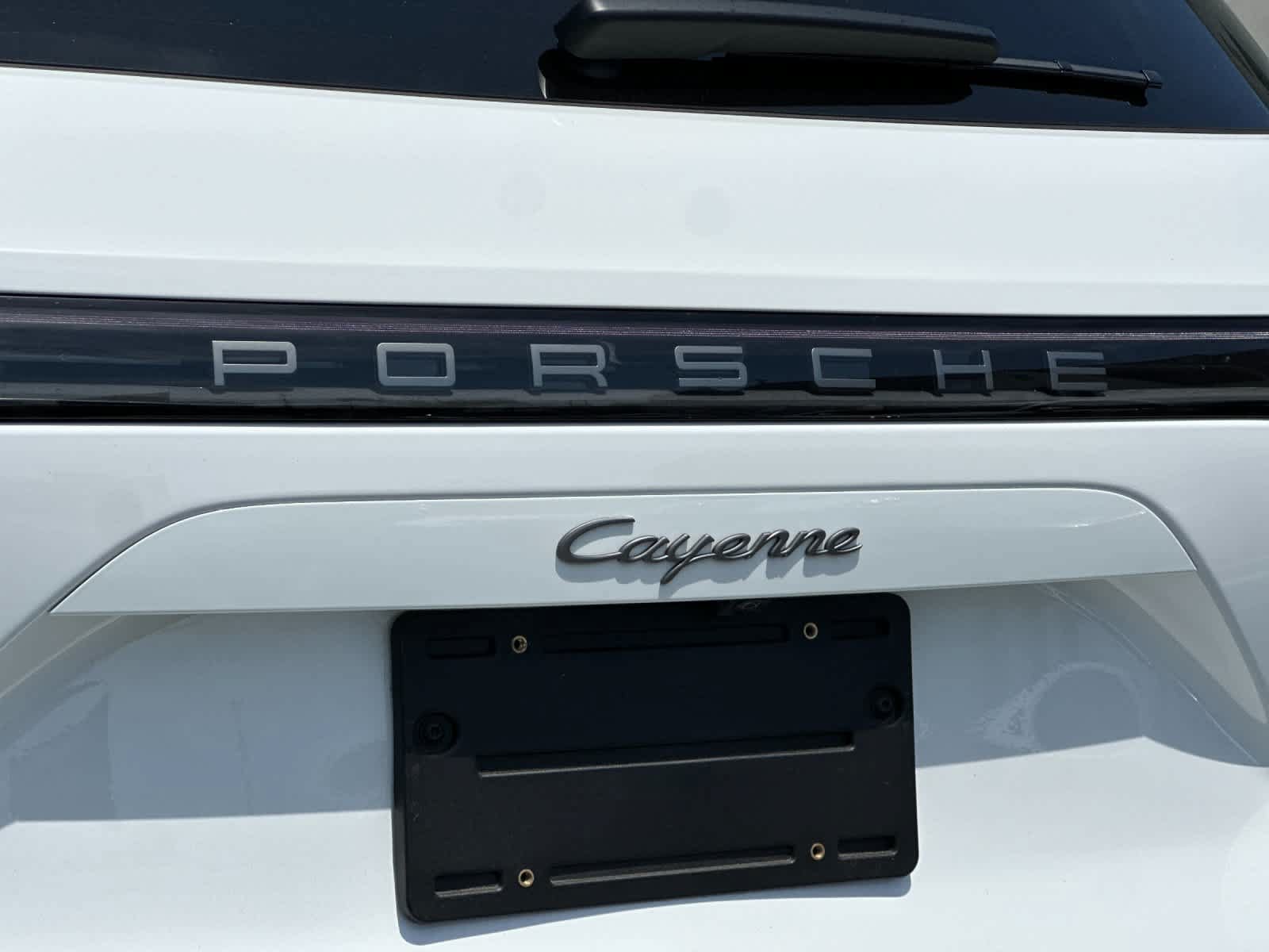 Certified 2023 Porsche Cayenne Platinum Edition AWD/4WD image 32