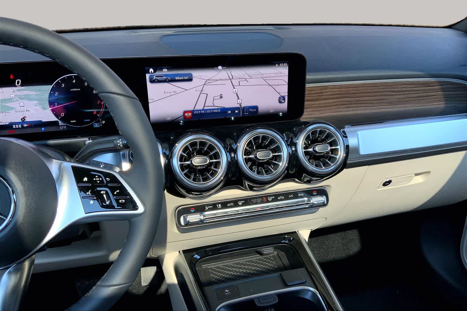 New 2026 Mercedes-Benz GLB 250 4MATIC image 6