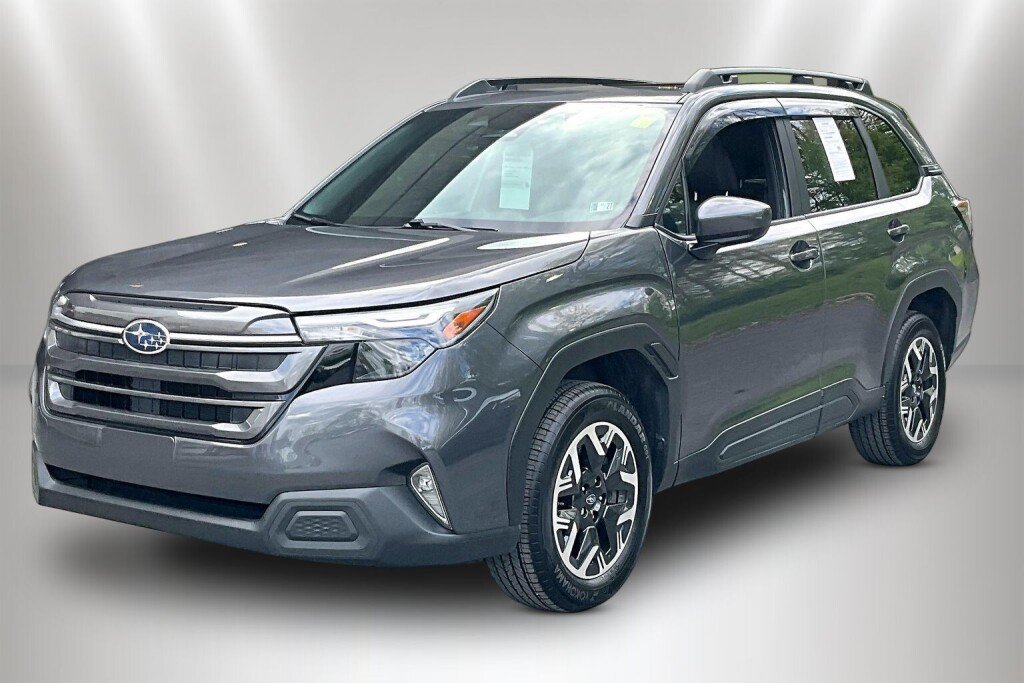 Certified 2026 Subaru Forester Premium AWD/4WD image 3