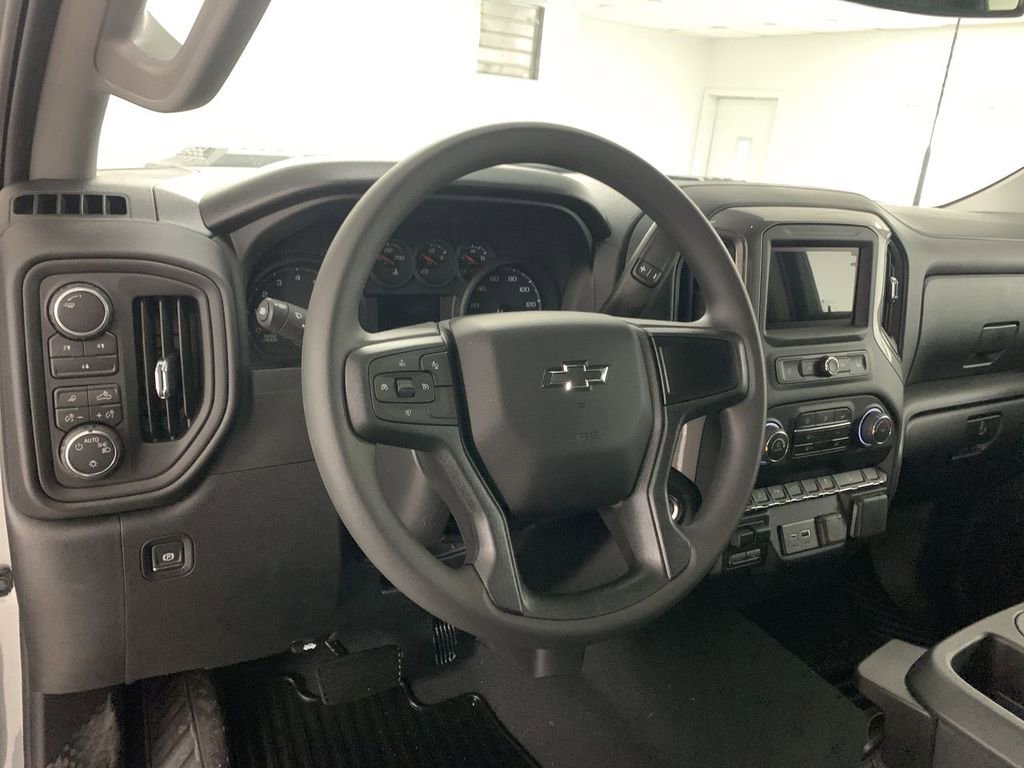 New 2026 Chevrolet Silverado 2500 Custom w/ Custom Value Package AWD/4WD image 13
