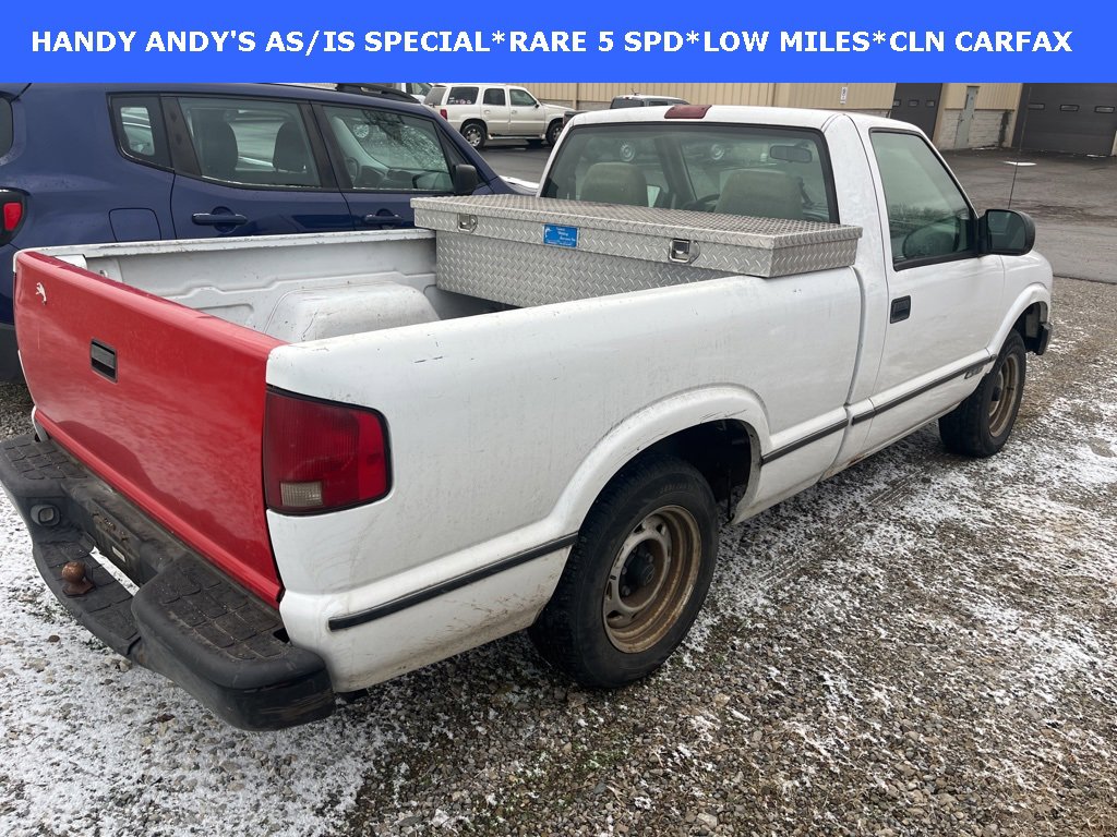 Used 2002 Chevrolet S10 Pickup 2WD Regular Cab image 9