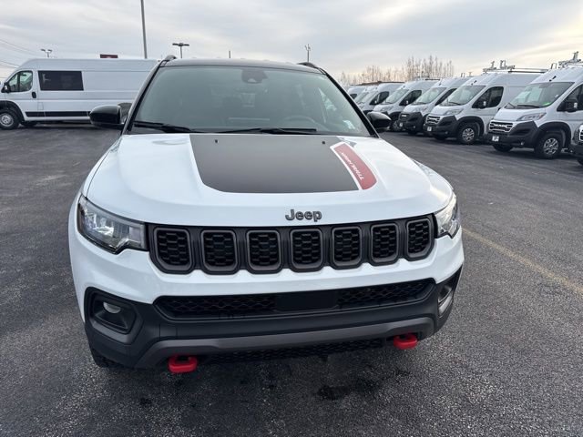 Used 2024 Jeep Compass Trailhawk AWD/4WD image 13
