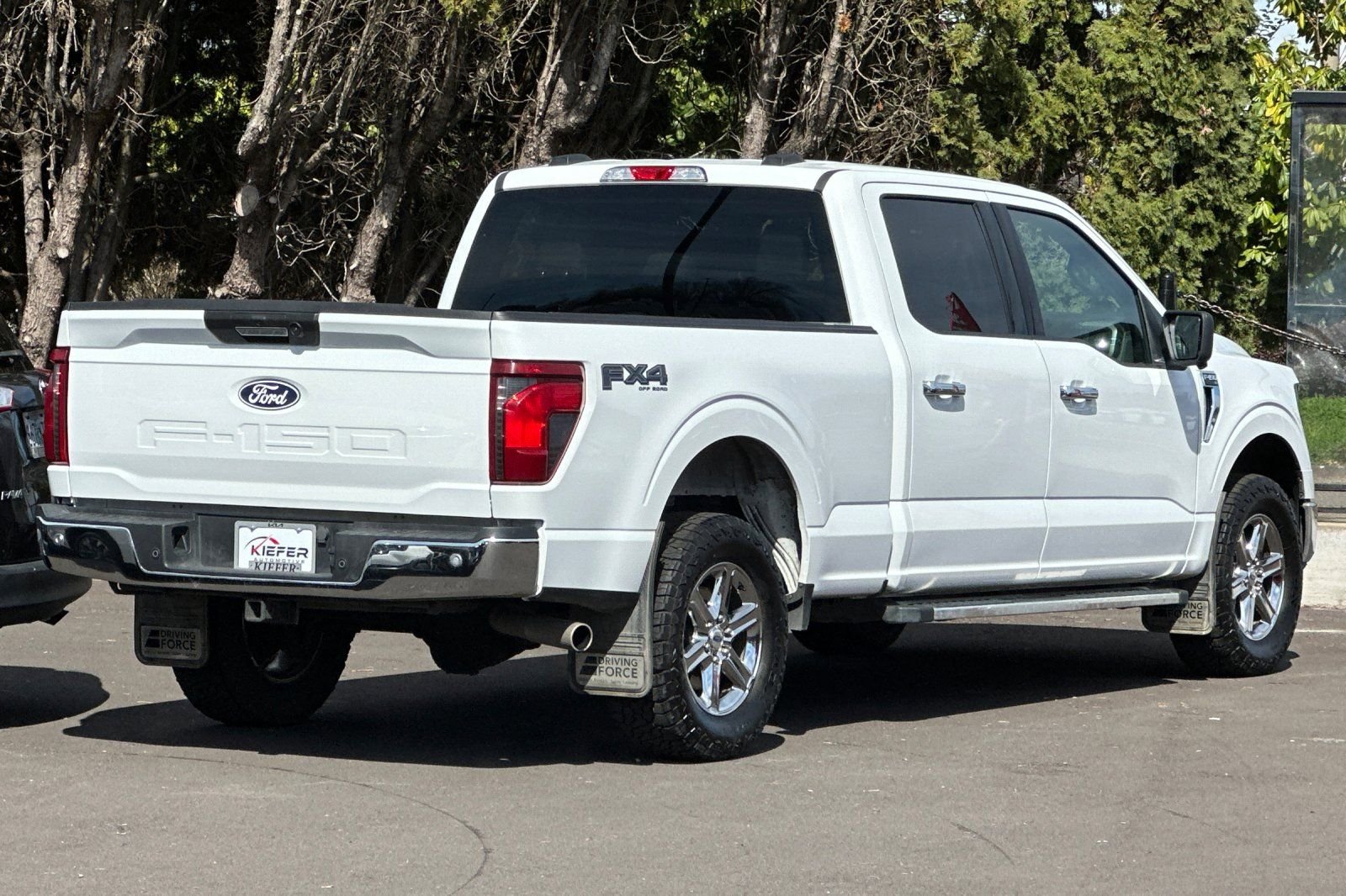 Used 2024 Ford F150 XLT w/ FX4 Off-Road Package image 4