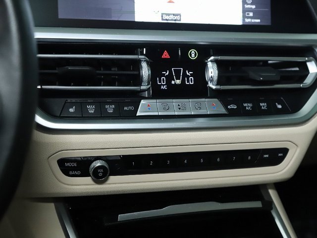 Used 2022 BMW 330i xDrive Sedan w/ Premium Package 2 image 27