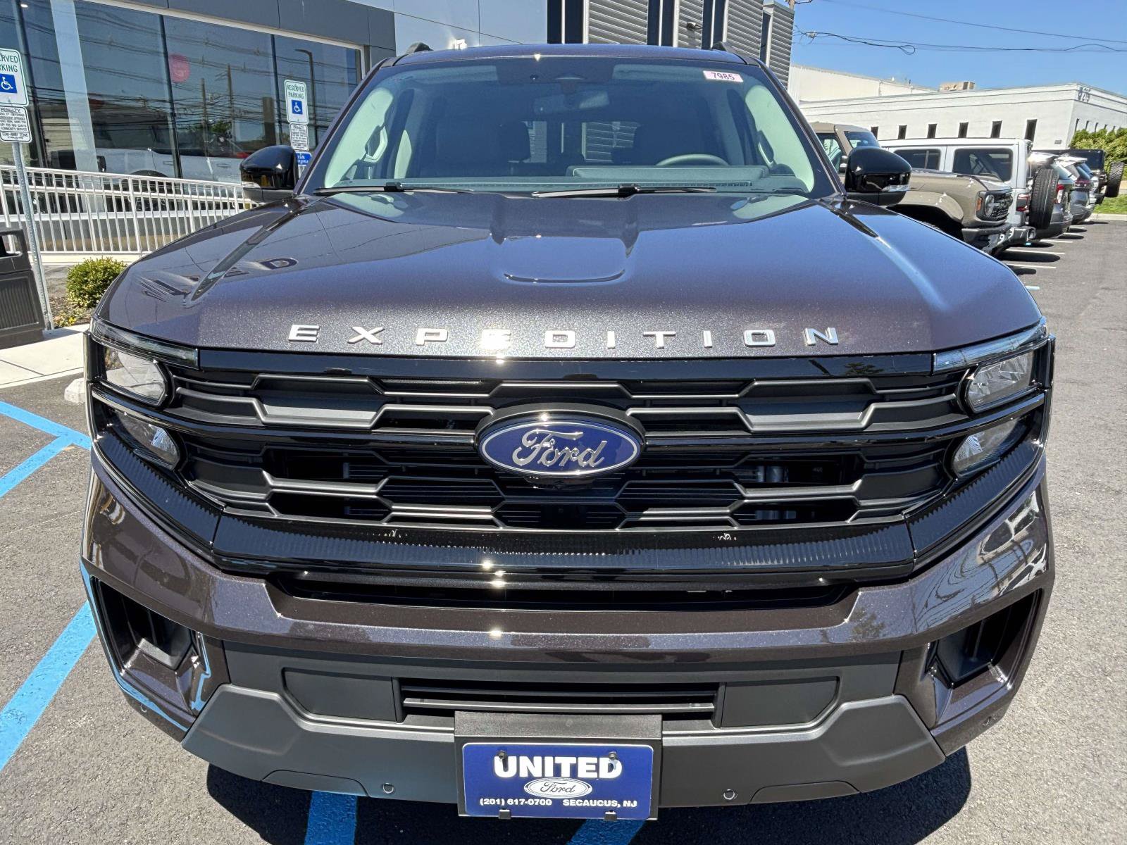 New 2026 Ford Expedition Active AWD/4WD image 3