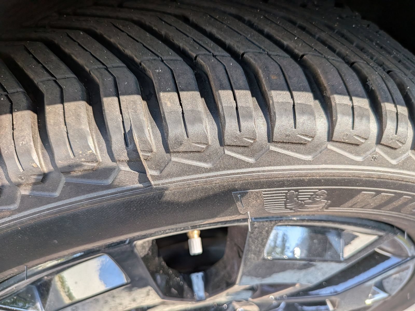 Used 2022 Kia Telluride SX w/ Nightfall Edition Package AWD/4WD image 9