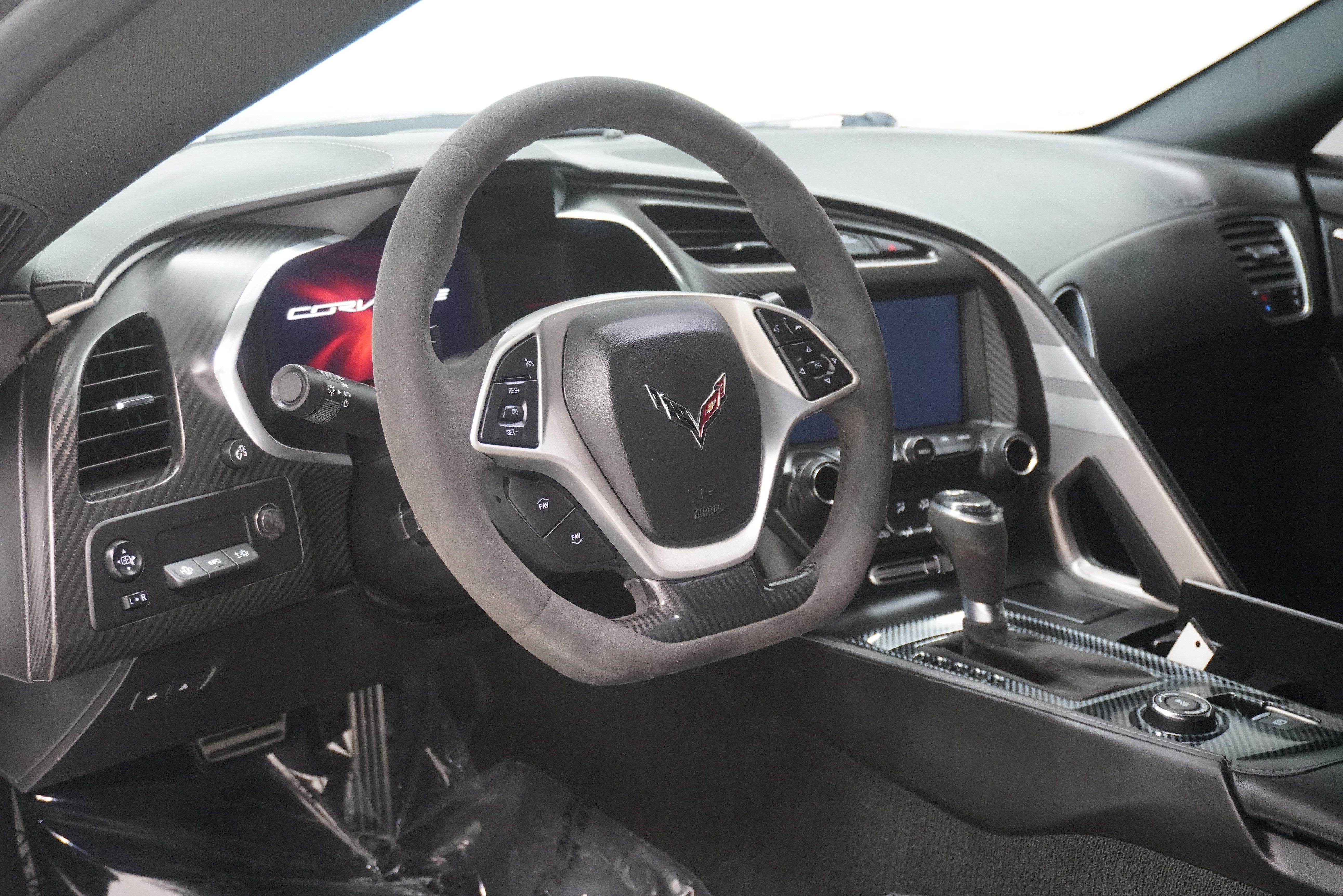 Used 2018 Chevrolet Corvette Grand Sport w/ Z07 Performance Package RWD image 11