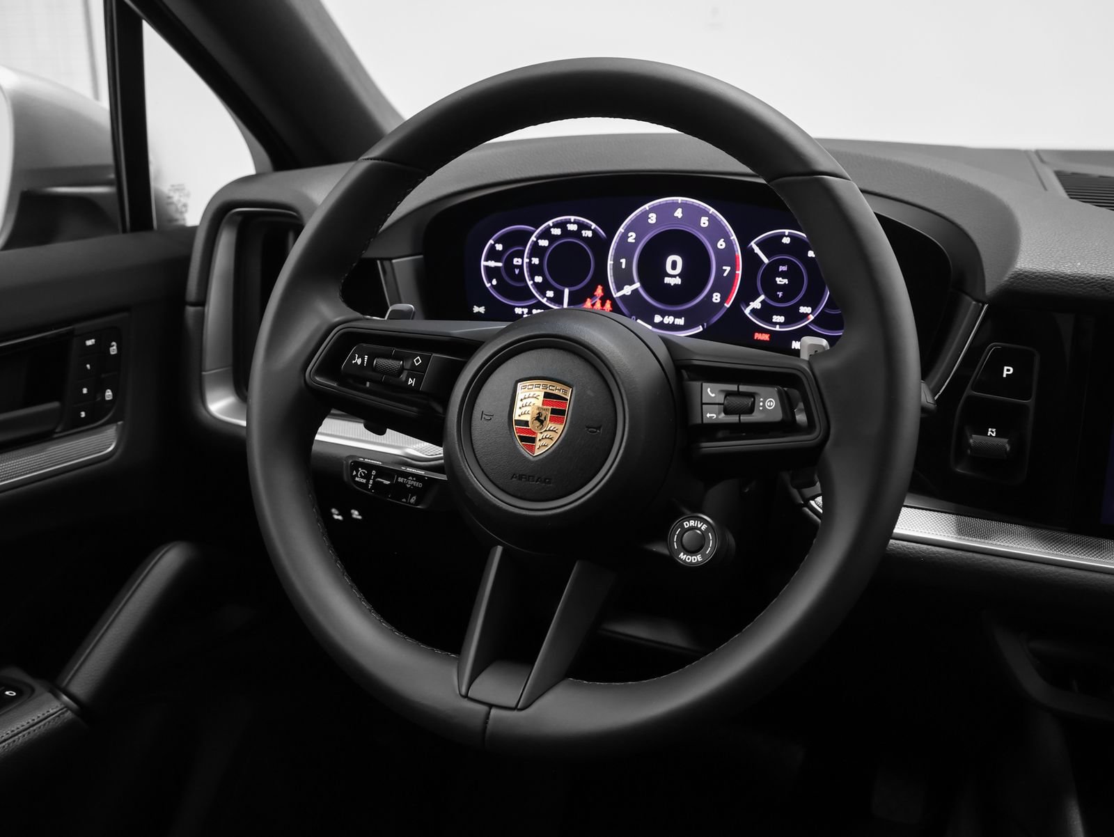 New 2026 Porsche Cayenne Coupe AWD/4WD image 28