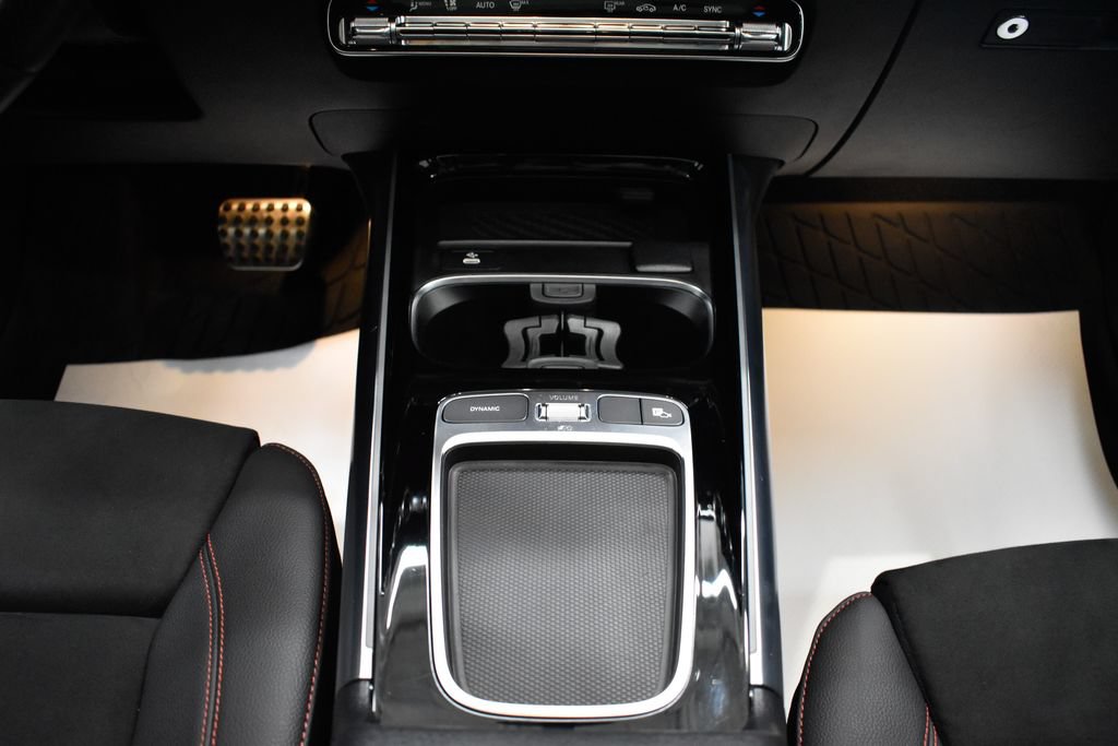 Certified 2025 Mercedes-Benz GLA 35 AMG 4MATIC image 24