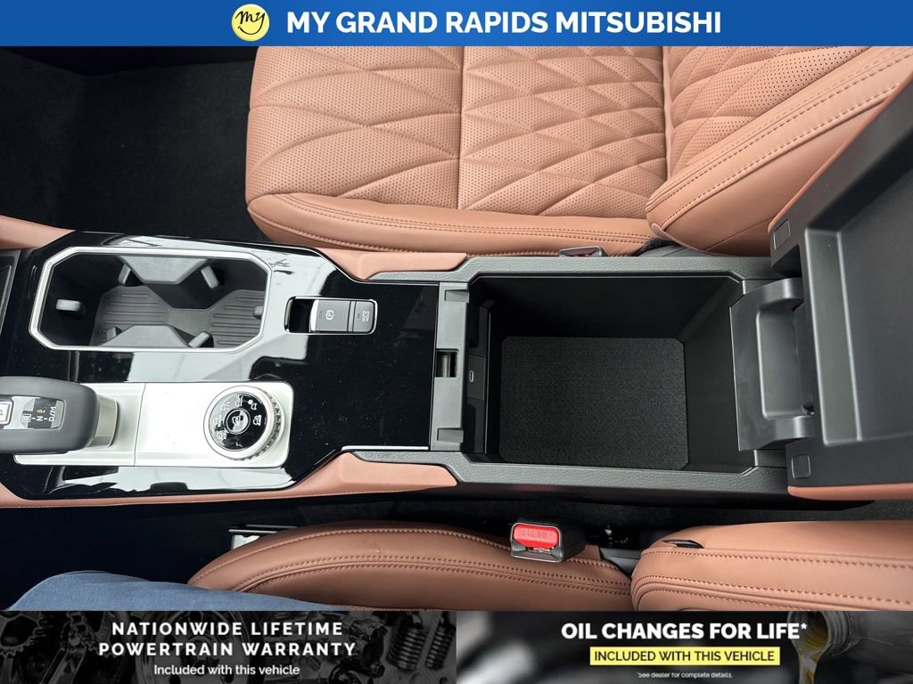 New 2026 Mitsubishi Outlander SEL AWD/4WD image 28