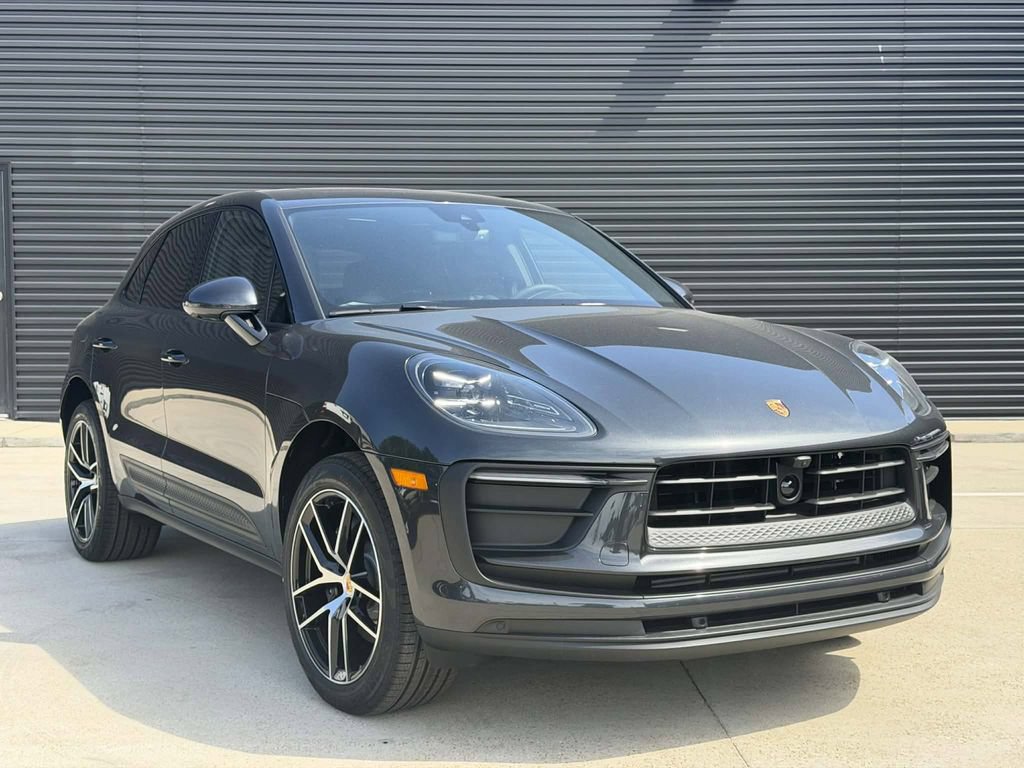 New 2026 Porsche Macan AWD/4WD image 8