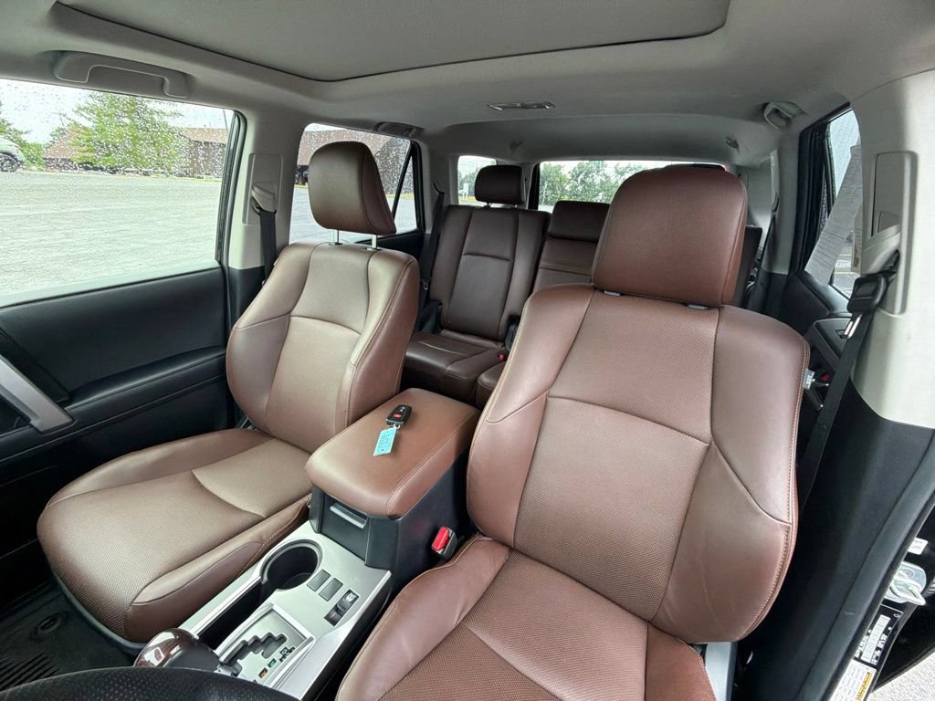 Used 2024 Toyota 4Runner Limited AWD/4WD image 23