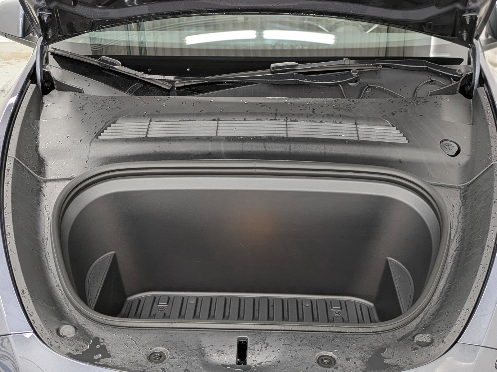 Used 2023 Tesla Model Y Long Range image 14