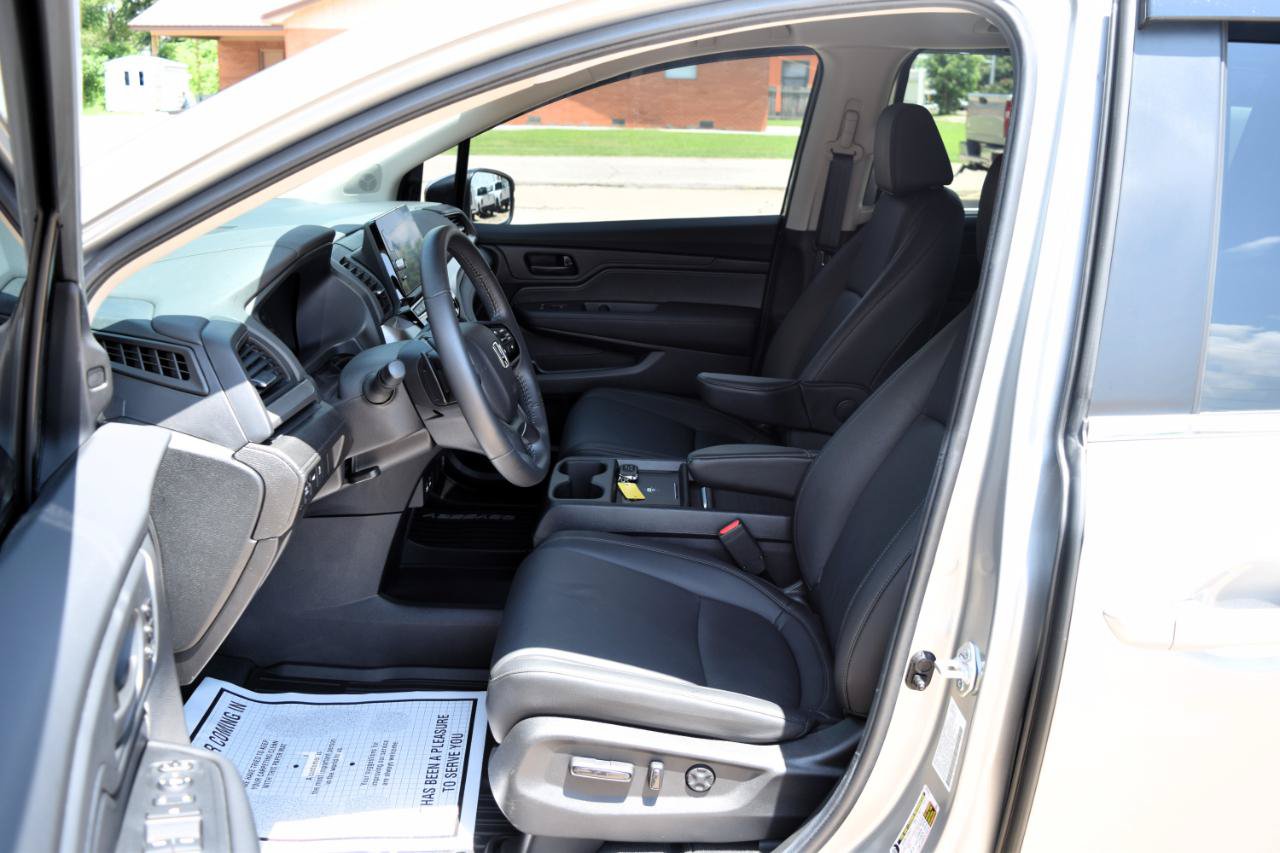 Used 2025 Honda Odyssey EX-L image 9