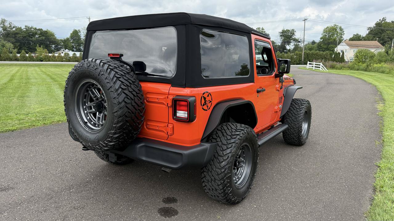 Used 2019 Jeep Wrangler Sport AWD/4WD image 5