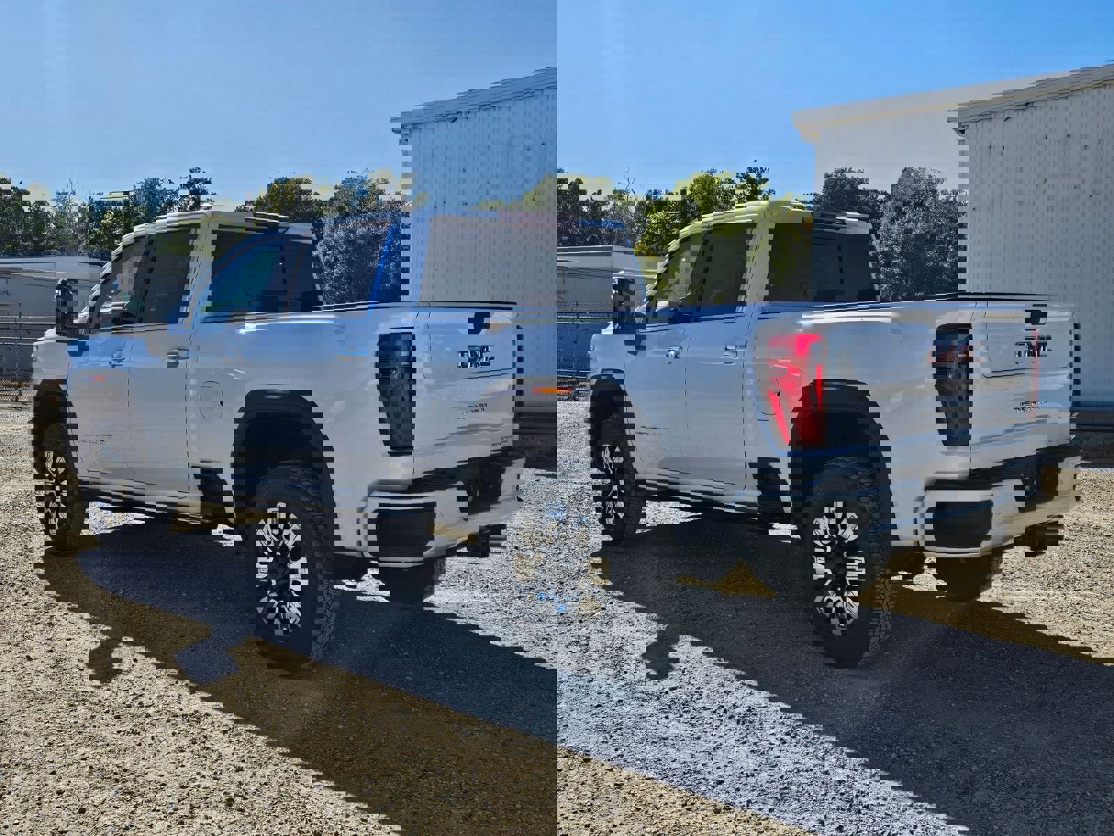 New 2026 GMC Sierra 2500 Denali w/ Denali Reserve Package image 3