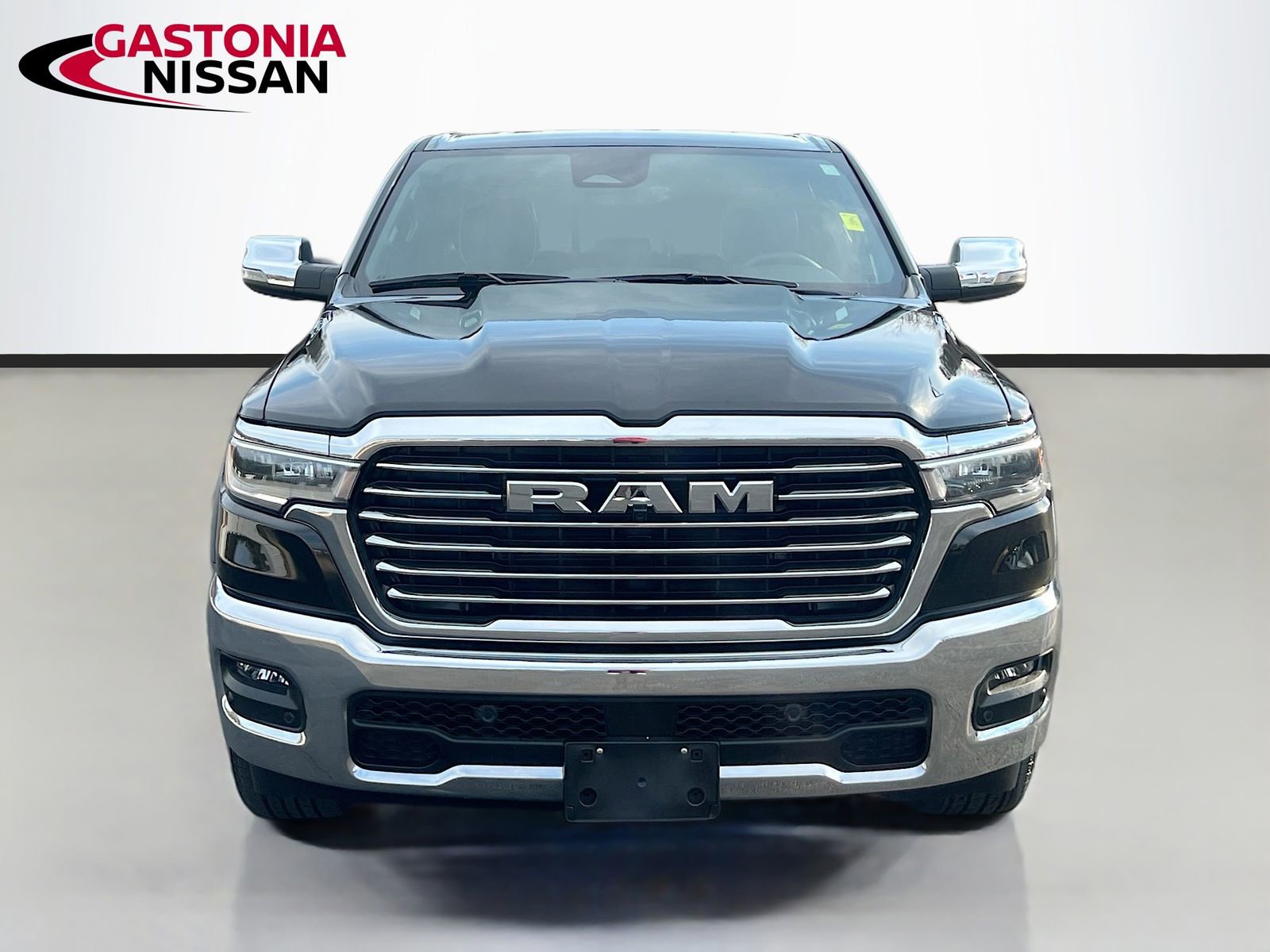 Used 2025 RAM 1500 Laramie image 2