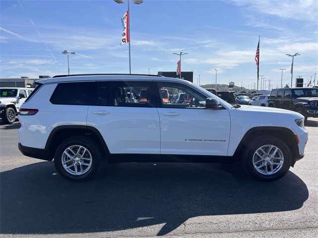 Certified 2023 Jeep Grand Cherokee L Laredo image 11