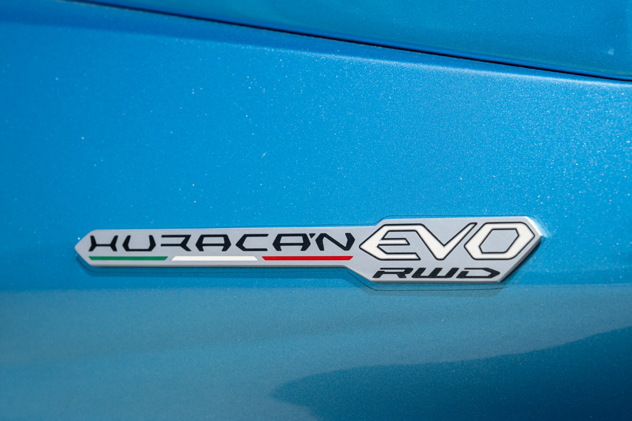 Used 2023 Lamborghini Huracan EVO RWD image 12