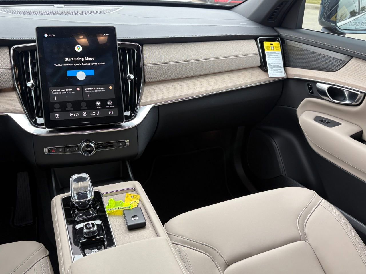 New 2026 Volvo XC90 B6 Plus image 13