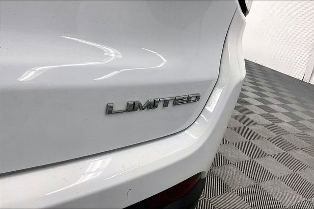 Used 2024 Jeep Compass Limited image 9