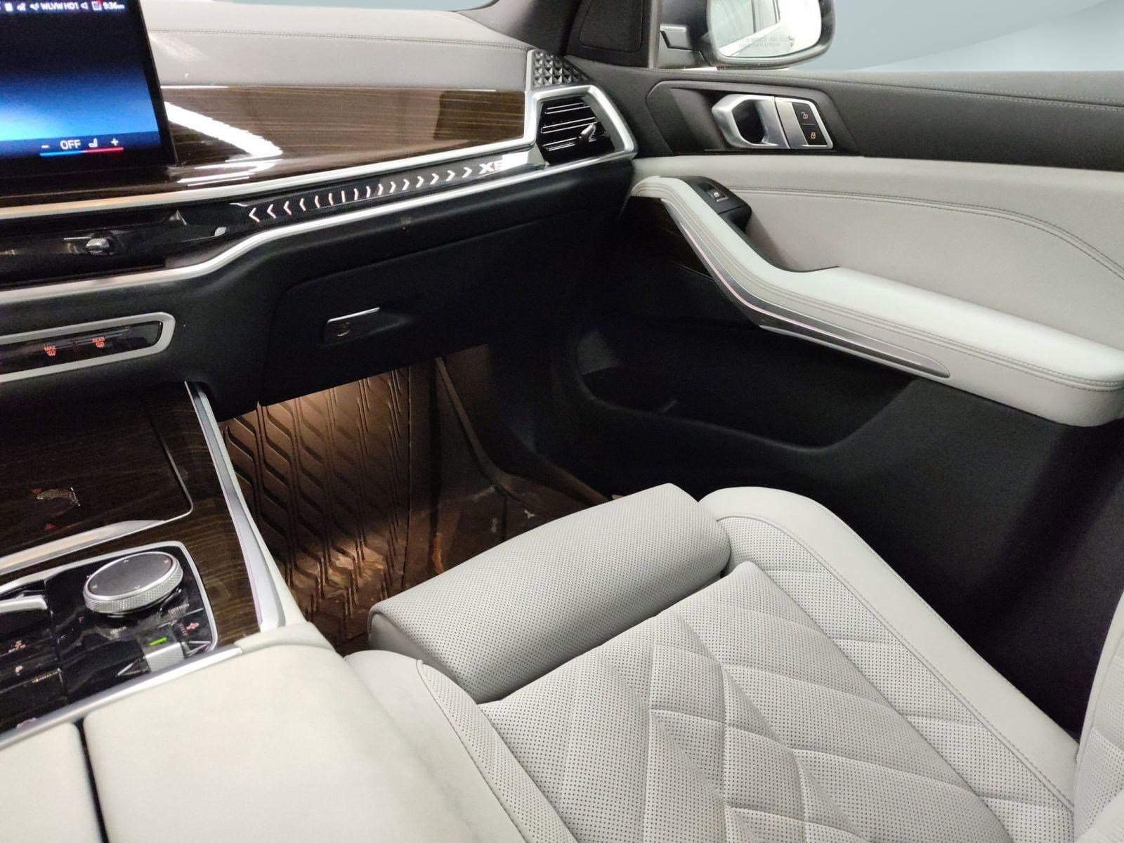 Certified 2024 BMW X5 xDrive50e image 25