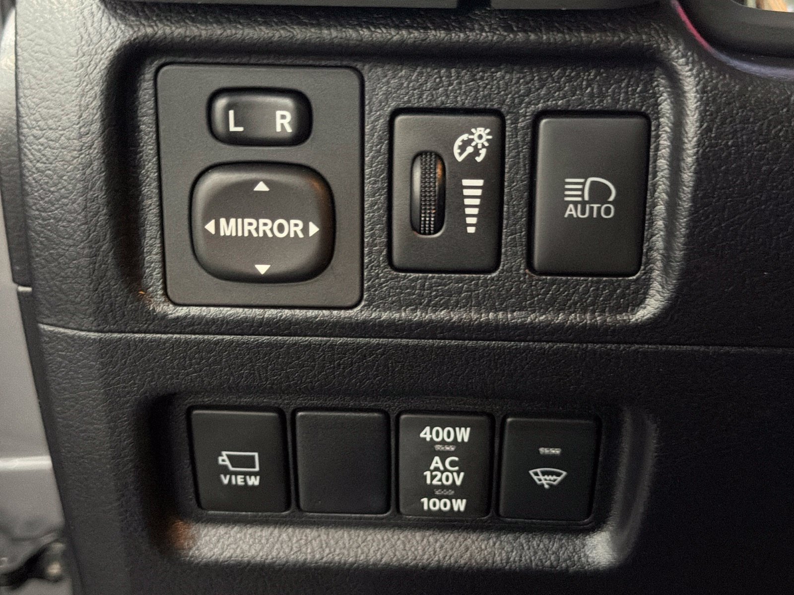 Used 2023 Toyota 4Runner TRD Off-Road Premium w/ Off Road Premium Plus Package AWD/4WD image 30