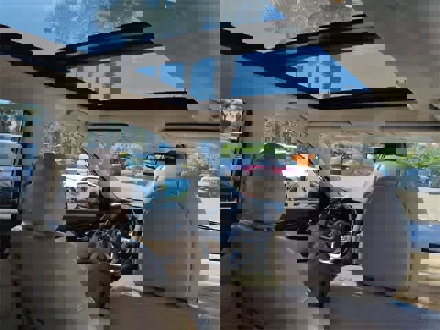 Used 2017 Nissan Rogue SL w/ SL Premium Package image 23