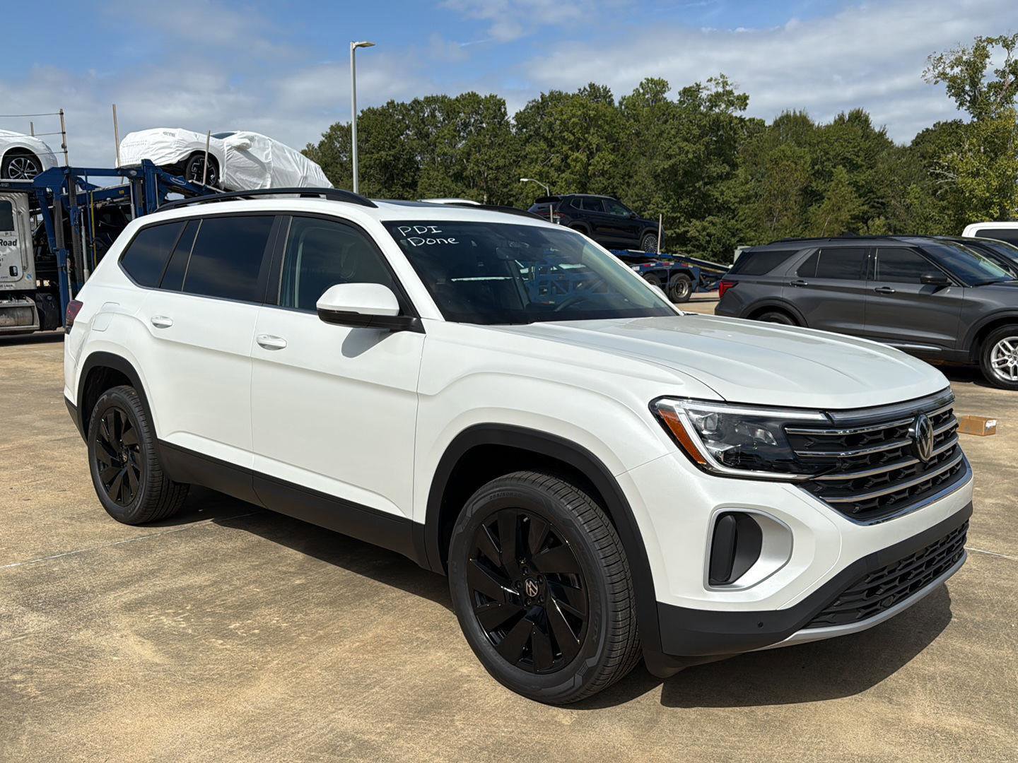 New 2026 Volkswagen Atlas SE image 7