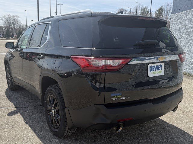 Used 2018 Chevrolet Traverse LT image 3