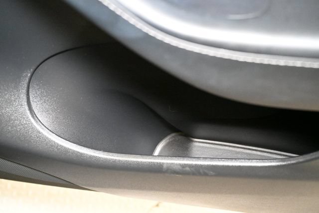 Used 2022 Tesla Model Y Long Range AWD/4WD image 56