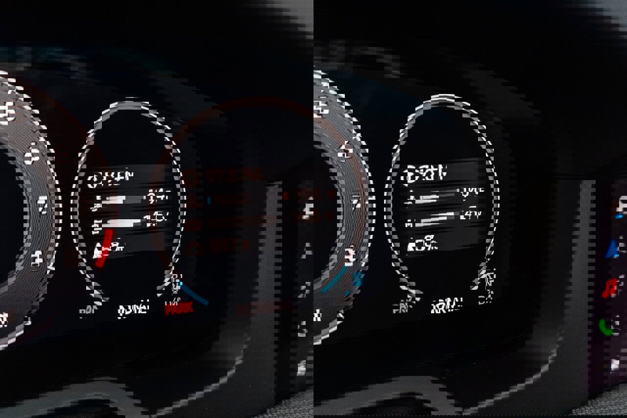 Used 2025 Porsche 911 Carrera w/ Premium Package image 85