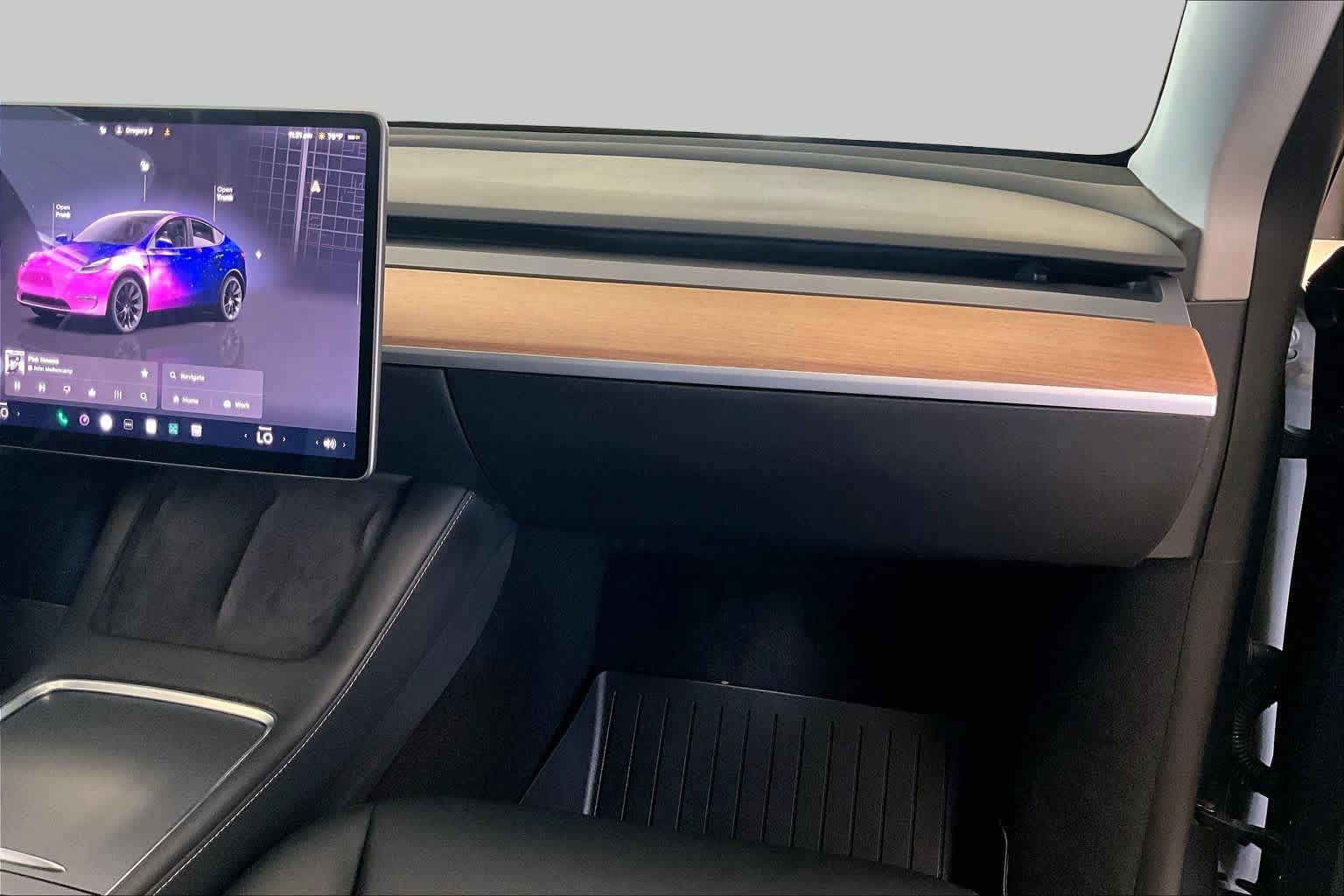 Used 2022 Tesla Model Y Long Range AWD/4WD image 18