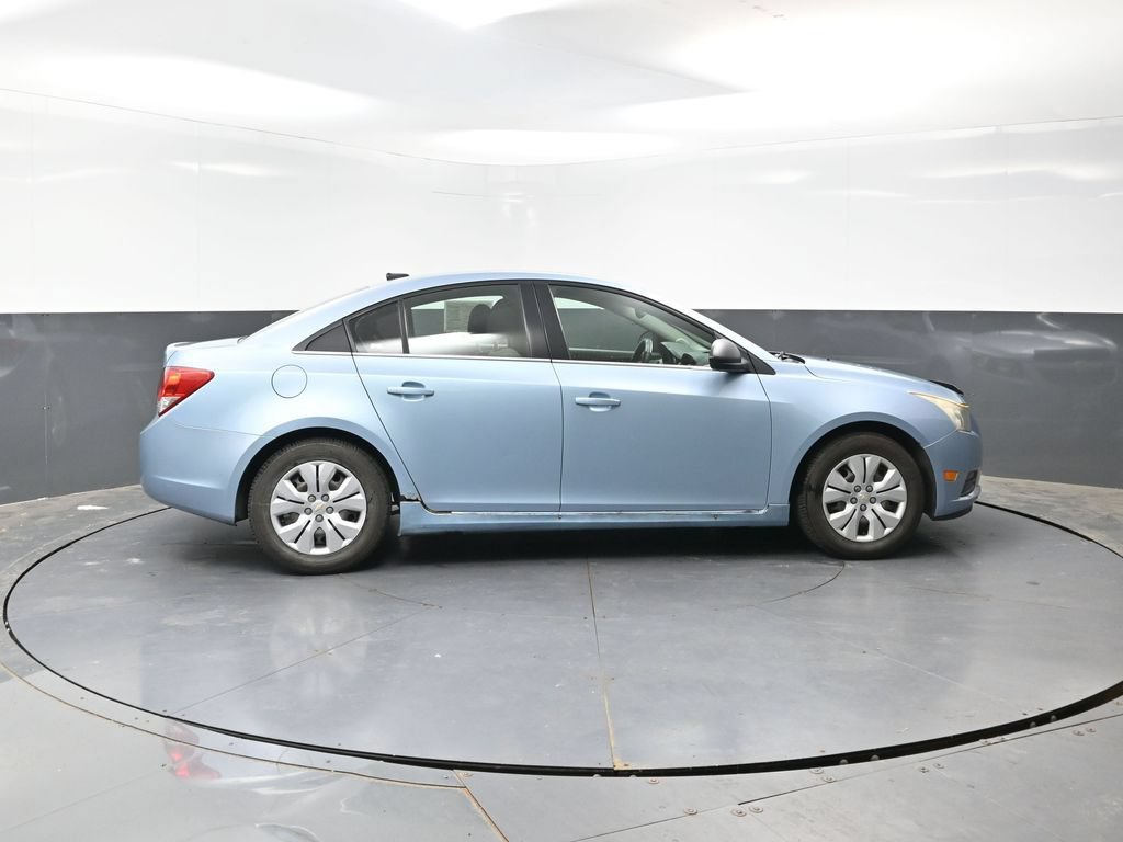 Used 2012 Chevrolet Cruze LS FWD image 2