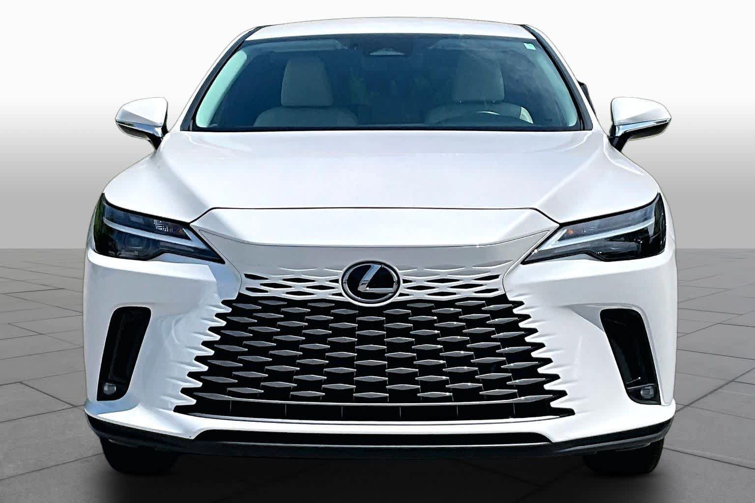 Used 2023 Lexus RX 350 FWD image 3